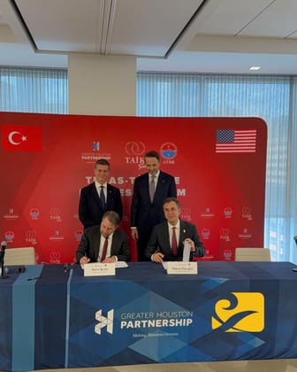 Houston&rsquo;da d&uuml;zenlenen Teksas-T&uuml;rkiye İş Forumu&rsquo;nda enerji, ticaret ve yatırım alanlarında yeni ortaklıklar kuruldu