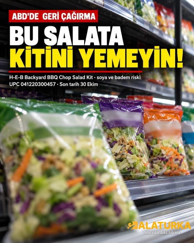 ABD'de bir süpermarketin soğutmalı rafında poşetli hazır salata kitleri