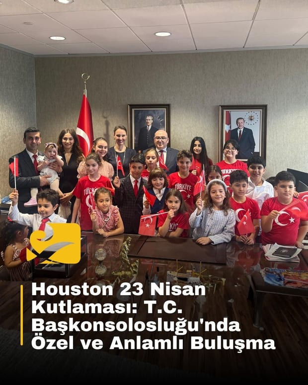 T.C. Houston Başkonsolosluğu'nda düzenlenen Houston 23 Nisan kutlaması etkinliğinde katılımcılar ve çocuklar bir arada.