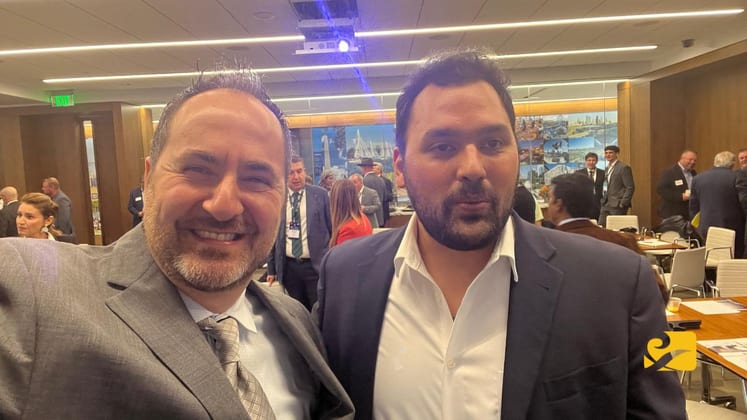 Houston'da d&uuml;zenlenen T&uuml;rkiye-Houston İhracat&ccedil;ılar Forumu, T&uuml;rk ve Amerikalı iş insanlarını bir araya getirerek yeni ticaret ve yatırım fırsatlarını değerlendirdi.
